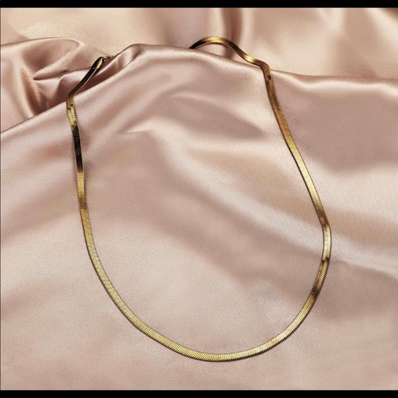 Gold necklace - Picture 2 of 2